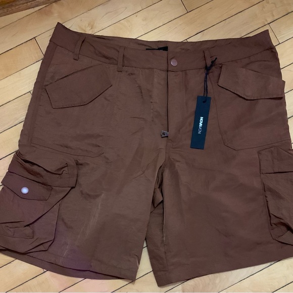 Brand new fashion Nova “don’t trip” men’s cargo shorts chocolate brown size 40 - Picture 3 of 5